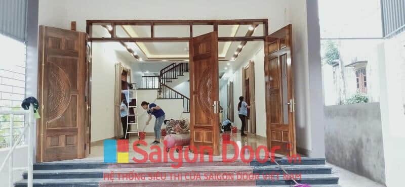 Thực tế quy trình thi công cửa gỗ tự nhiên hiện đại tại Sài Gòn Door 10 thi công cửa gỗ tự nhiên hiện đại