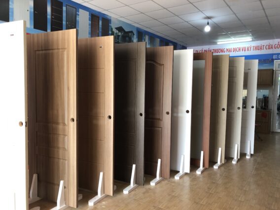 Cửa nhựa Abs có nhiều màu sắc, kiểu dáng riêng Cửa nhựa Abs có nhiều màu sắc, kiểu dáng riêng
