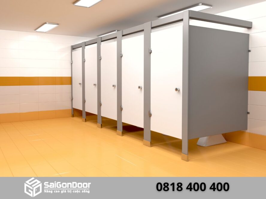 Mẫu 1: Cửa gỗ toilet màu trắng với đường nét đơn giản và tinh tế. Mẫu 1: Cửa gỗ toilet màu trắng với đường nét đơn giản và tinh tế.