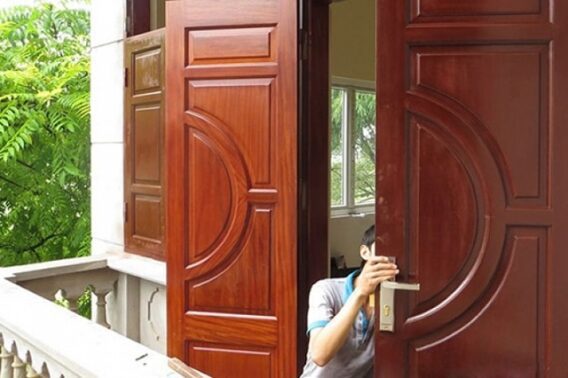 Cửa thép vân gỗ hãng nào tốt nhất? Kinh nghiệm chọn cửa thép tốt 4 Cửa thép vân gỗ có nhiều thương hiệu uy tín