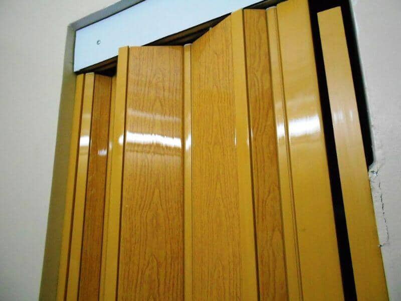 8+ mẫu cửa xếp nhựa nhà vệ sinh, nhà tắm cao cấp, giá rẻ 12 cửa xếp nhựa nhà vệ sinh 6